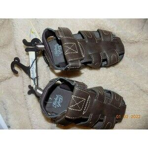 New Faded Glory boy's sandals size 7